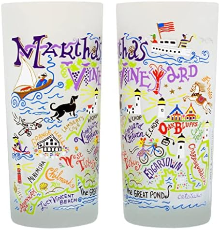 כוס שתייה של כרם של Catstudio Martha | יצירות אמנות בהשראת גיאוגרפיה מודפסות על כוס חלבית